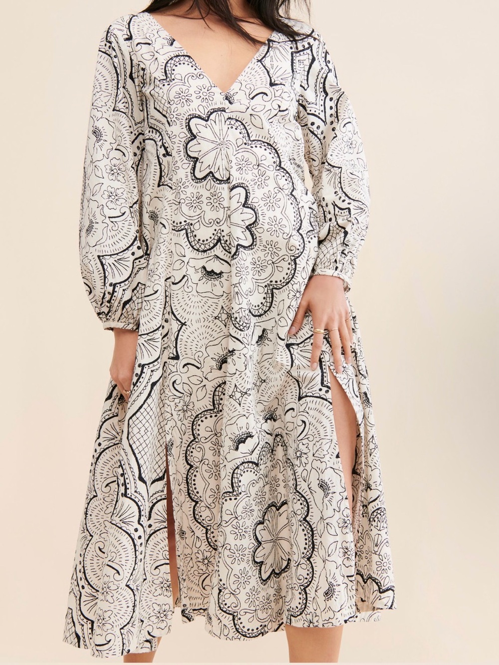 NWT - Anthropologie V-Neck Long Sleeve Printed Midi Dress in Cream and Black